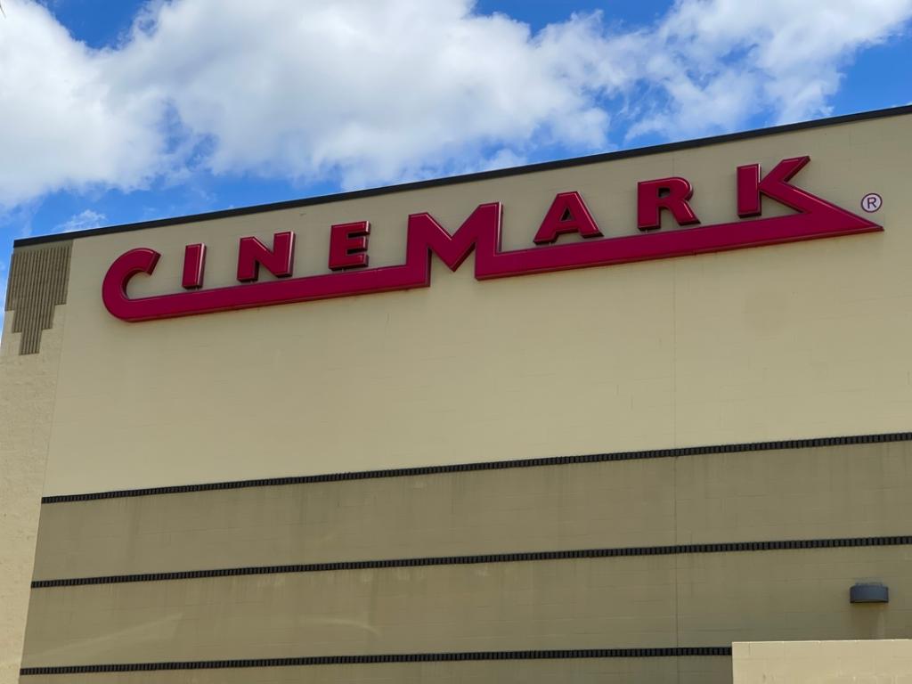  cinemark-posts-record-food-and-beverage-sales-outpaces-industry-recovery 