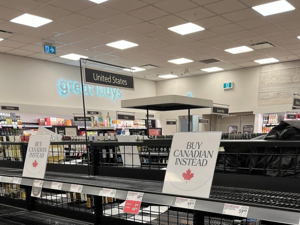  american-booze-brands-just-found-out-what-canada-dry-really-means 