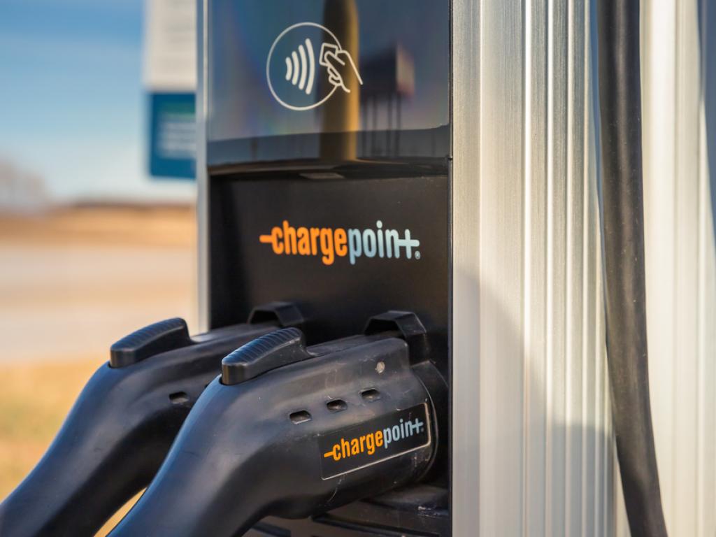  chargepoint-stock-slides-after-q2-results-heres-why 