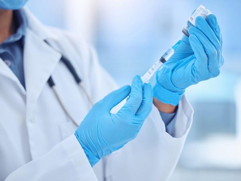  robert-f-kennedy-jrs-vaccine-shake-up-sparks-coast-to-coast-divide-west-coast-creates-health-alliance-florida-rolls-back-requirements 