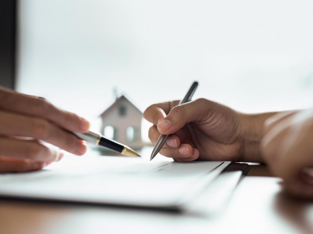 3-real-estate-stocks-flash-strong-momentum-signals-as-fed-is-expected-to-cut-rates