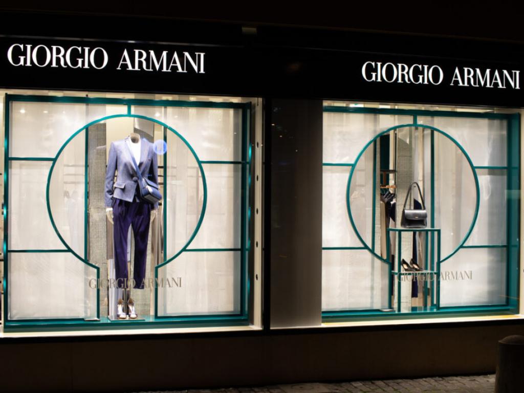  armanis-fashionable-exit-can-heirs-turn-couture-into-cash-for-investors 