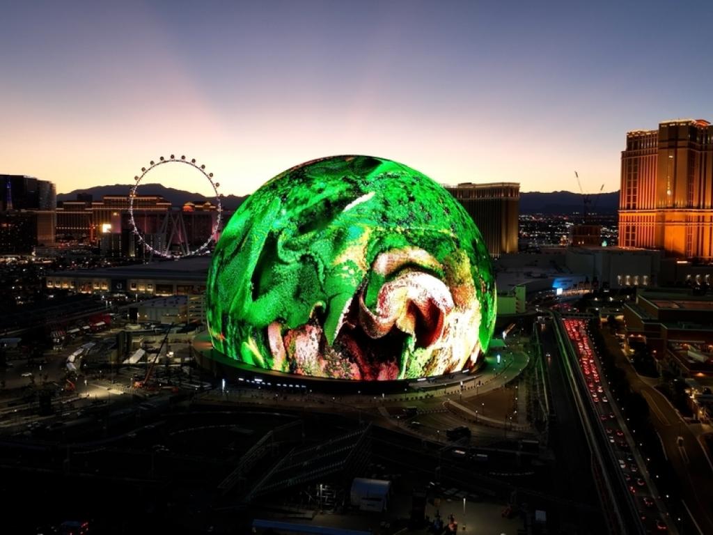  sphere-entertainment-follows-the-yellow-brick-road-to-65-million-in-revenue-will-wizard-of-oz-send-shares-higher 