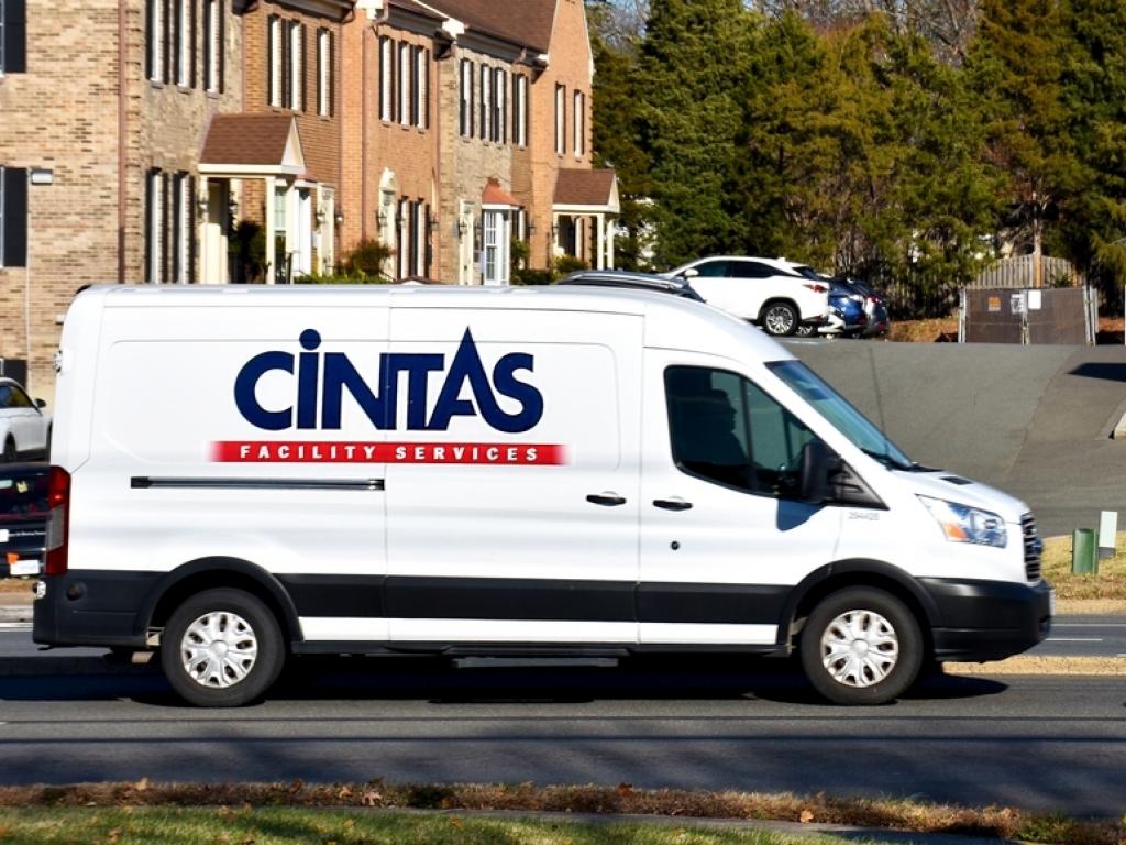 cintas-raises-outlook-as-ceo-points-to-strong-cash-flow