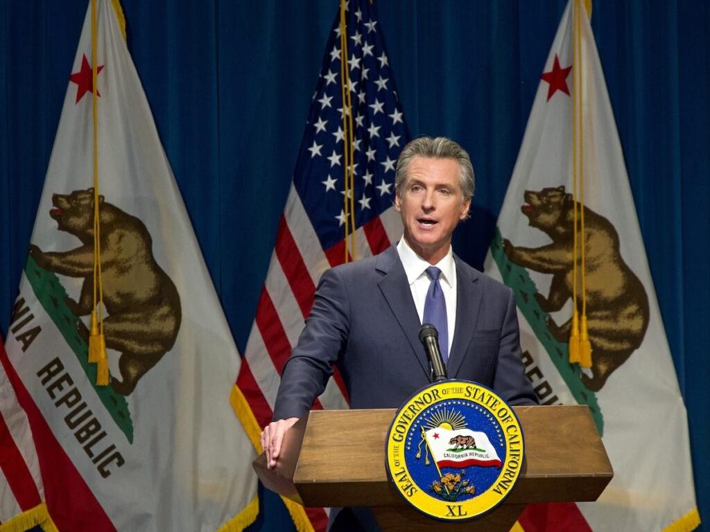  gavin-newsom-slams-gm-ceo-mary-barra-as-the-governor-confirms-california-wont-offer-ev-incentives-sold-us-out 