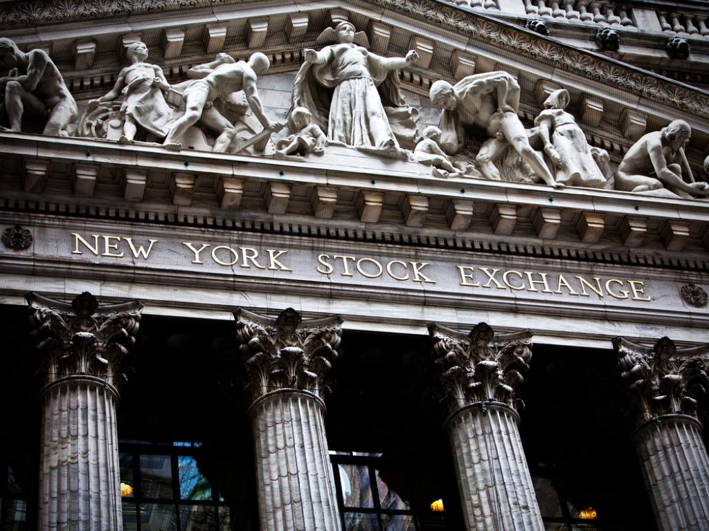  intel-boeing-rally-as-silver-hits-46-and-bitcoin-slips-below-110000-whats-moving-markets-friday 