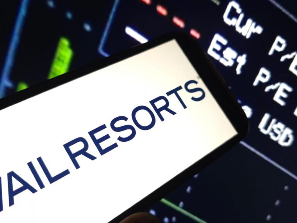  vail-resorts-gears-up-for-q4-print-here-are-the-recent-forecast-changes-from-wall-streets-most-accurate-analysts 