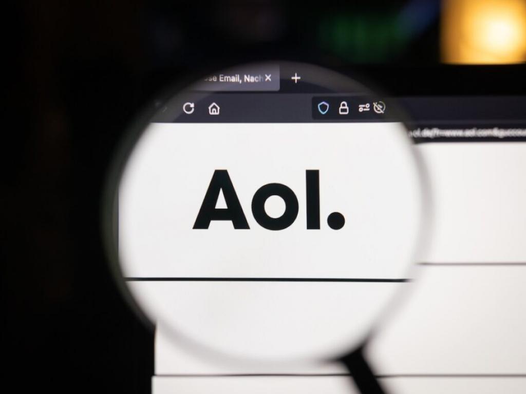 yahoo-reportedly-nears-14-billion-sale-of-aol-after-internet-pioneer-ends-dial-up-era-and-closes-another-chapter 