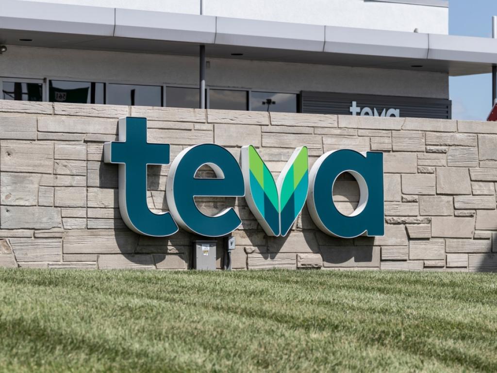  teva-viatris-on-investor-watch-as-white-house-spares-generic-drugs-from-tariffs 