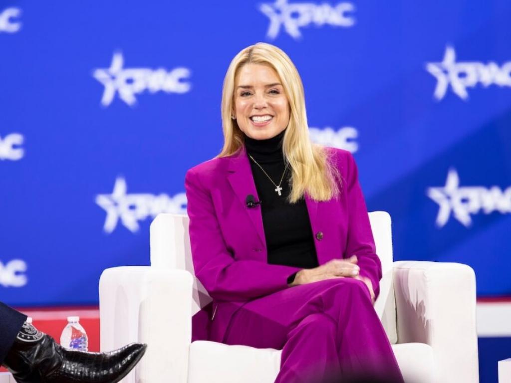  pam-bondi-says-meta-removed-facebook-page-used-to-dox-and-target-ice-agents-wave-of-violence-against-ice--driven-by-online-apps 