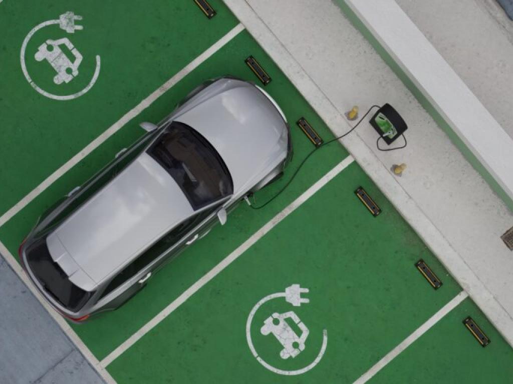  tesla-investor-ross-gerber-says-super-sad-to-see-federal-ev-subsidies-end-credits-created 