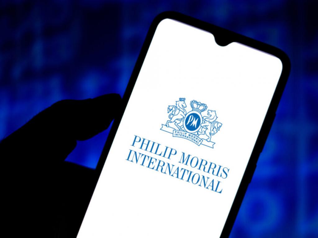  philip-morris-lifts-outlook-as-ceo-hails-industry-beating-smoke-free-growth 
