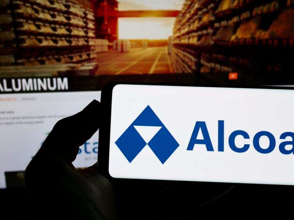 alcoa-stock-slides-after-q3-earnings-miss-what-to-know