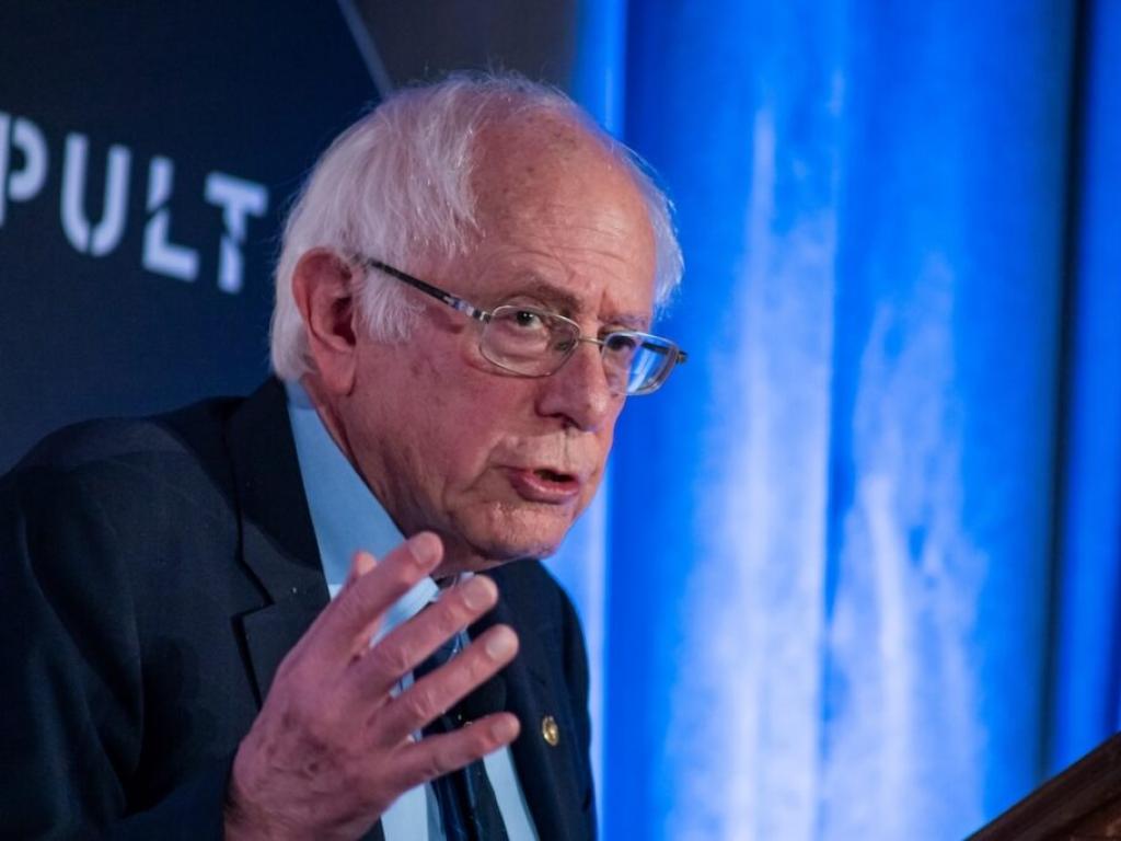  bernie-sanders-slams-jeff-bezos-for-reportedly-replacing-600000-amazon-jobs-with-robots-thats-the-direction-of-every-major-corporation 