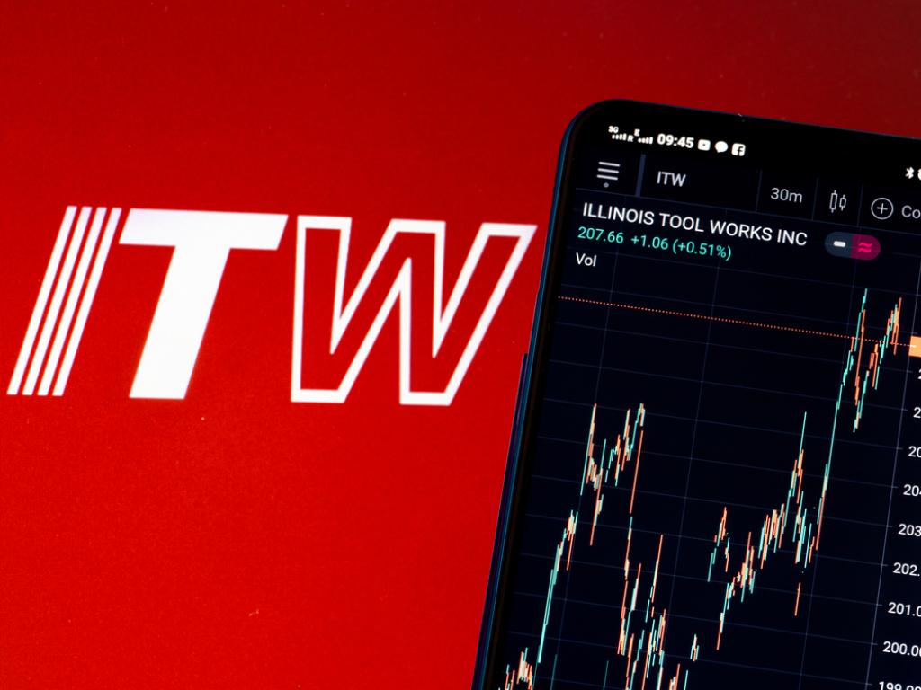  illinois-tool-works-tightens-profit-outlook-as-us-tariffs-stir-supply-concerns 