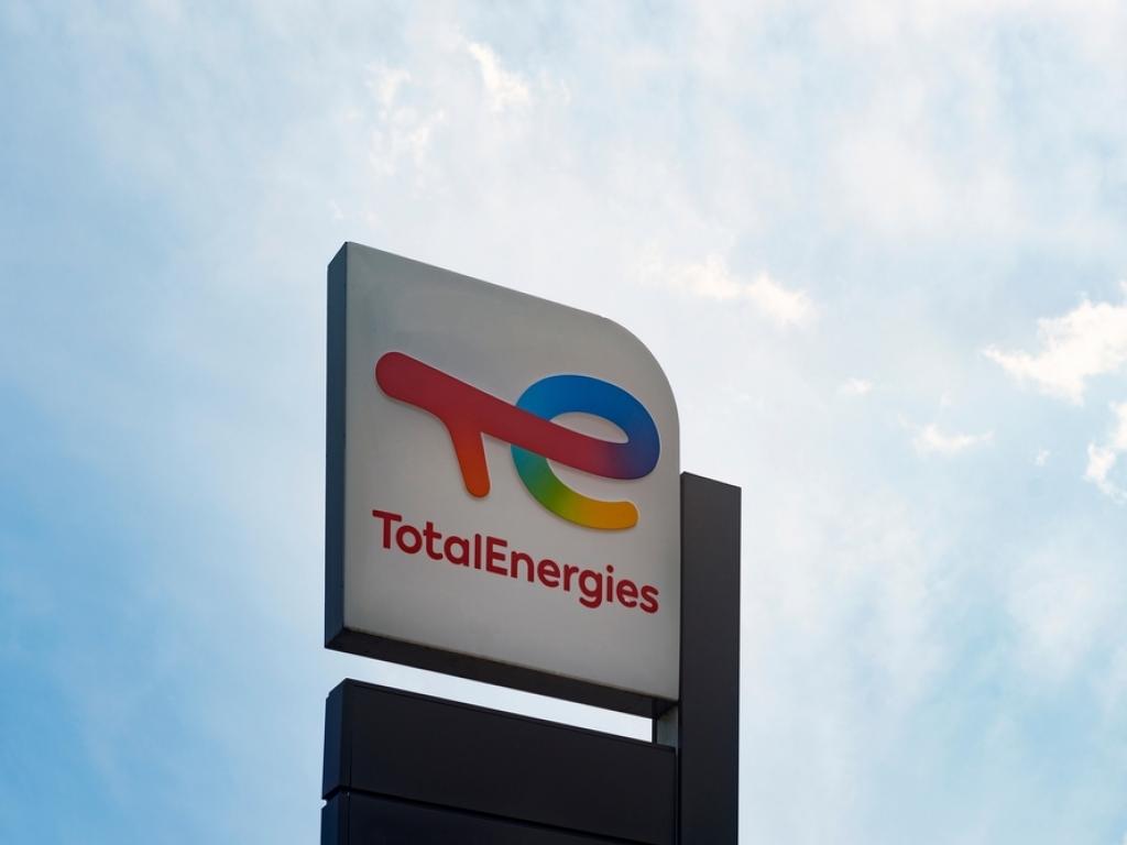  totalenergies-wins-big-in-saudi-arabia-with-400-mw-solar-power-deal 