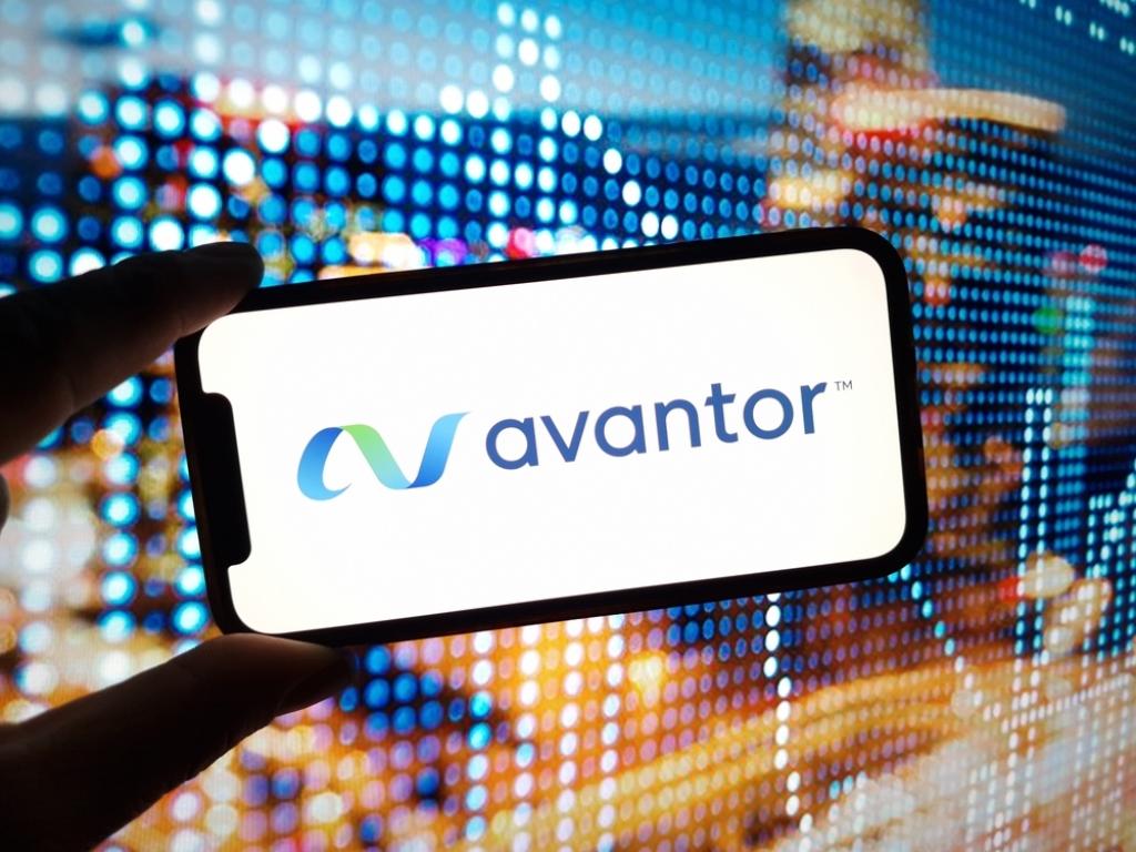  avantor-struggles-with-soft-demand-but-backs-long-term-value-through-buyback 
