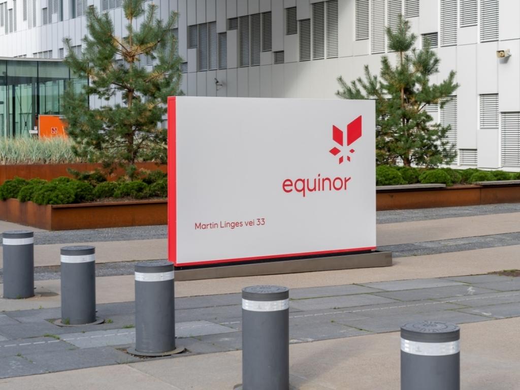 oil-giant-equinor-cuts-price-outlook-after-big-write-down 