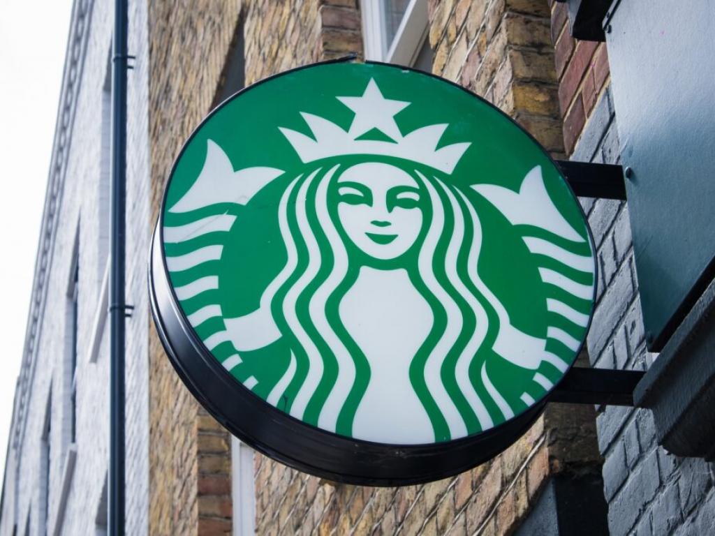 starbucks-likely-to-report-lower-q4-earnings-these-most-accurate-analysts-revise-forecasts-ahead-of-earnings-call