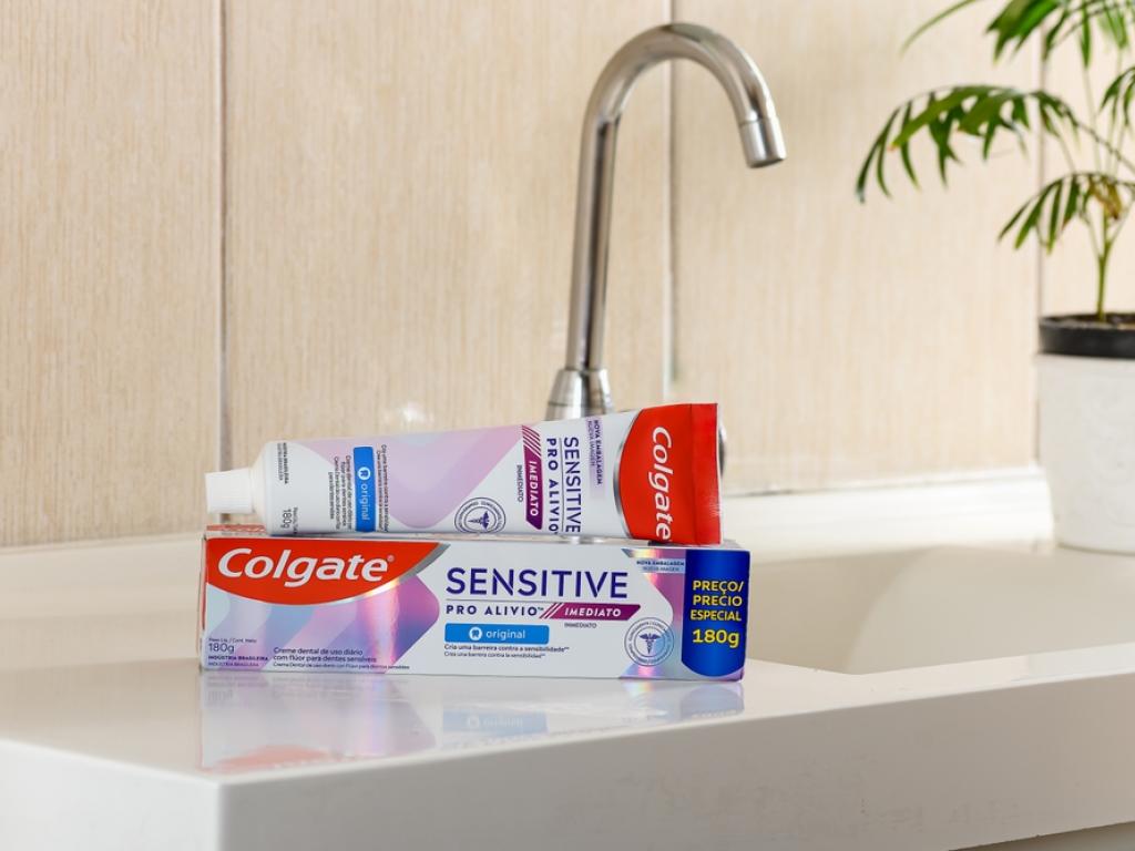  colgate-flexes-toothpaste-crown-but-stock-hits-52-week-low 