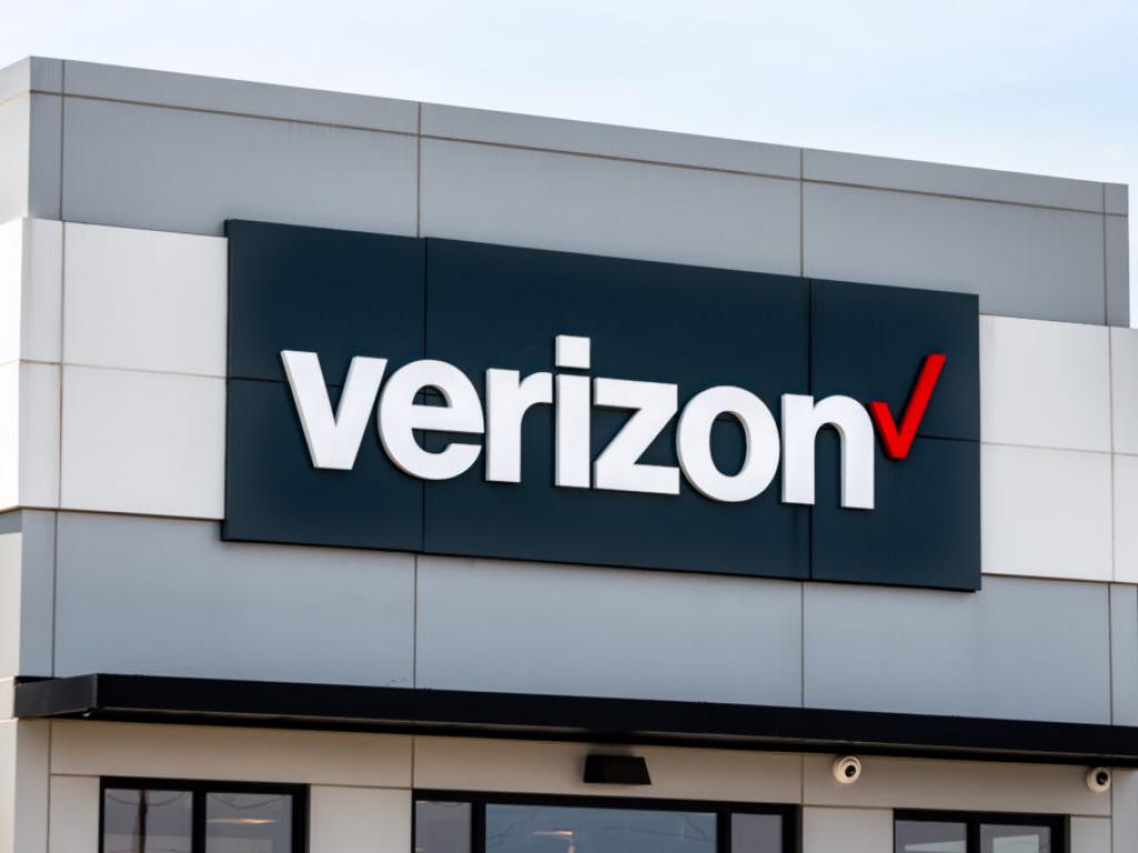 verizon-stock-is-rising-friday-whats-going-on