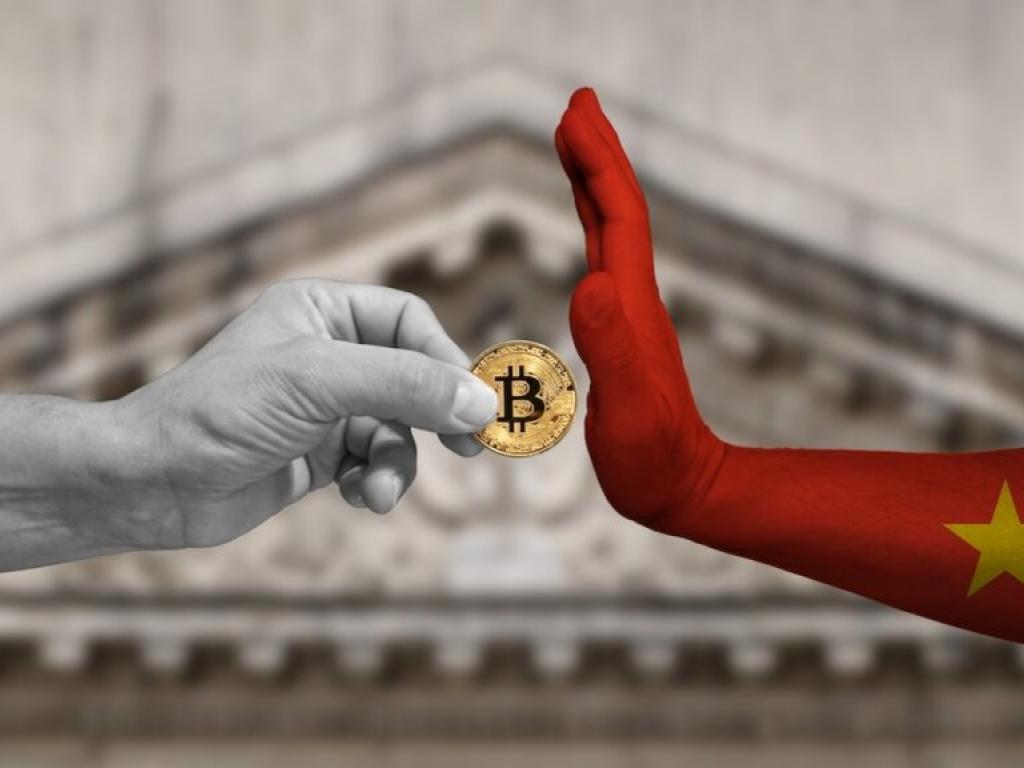  peter-schiff-blasts-trumps-china-narrative-on-crypto-beijing-has-no-interest-in-leading-the-world-in-ponzi-schemes 