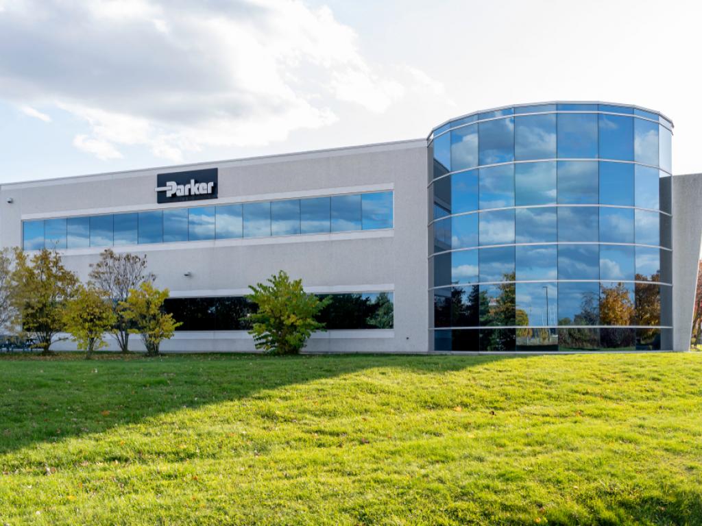  this-industrial-giant-stock-hit-52-week-high-on-strong-aerospace-performance 