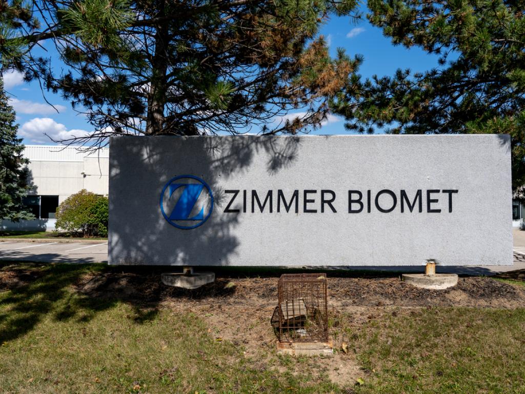  this-zimmer-biomet-analyst-is-no-longer-bullish-here-are-top-5-downgrades-for-thursday 