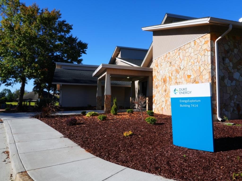  top-wall-street-forecasters-revamp-duke-energy-expectations-ahead-of-q3-earnings 