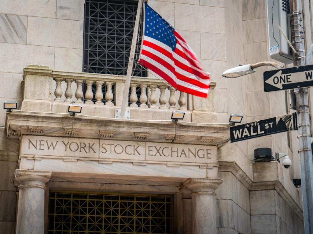  main-streets-job-fears-hit-wall-street-as-ai-rally-falters-this-week-in-markets 