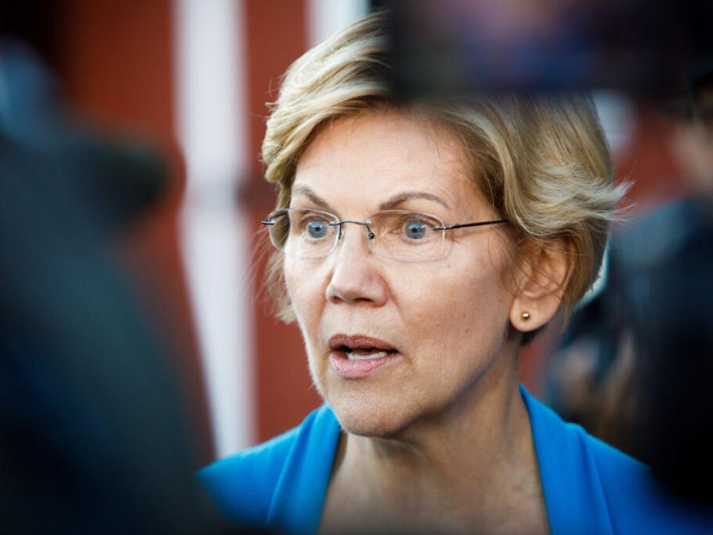  elizabeth-warren-says-likes-of-amazon-apple-and-meta-not-contributing-to-trumps-ballroom-out-of-goodness-of-heart-sure-looks-like-bribery 