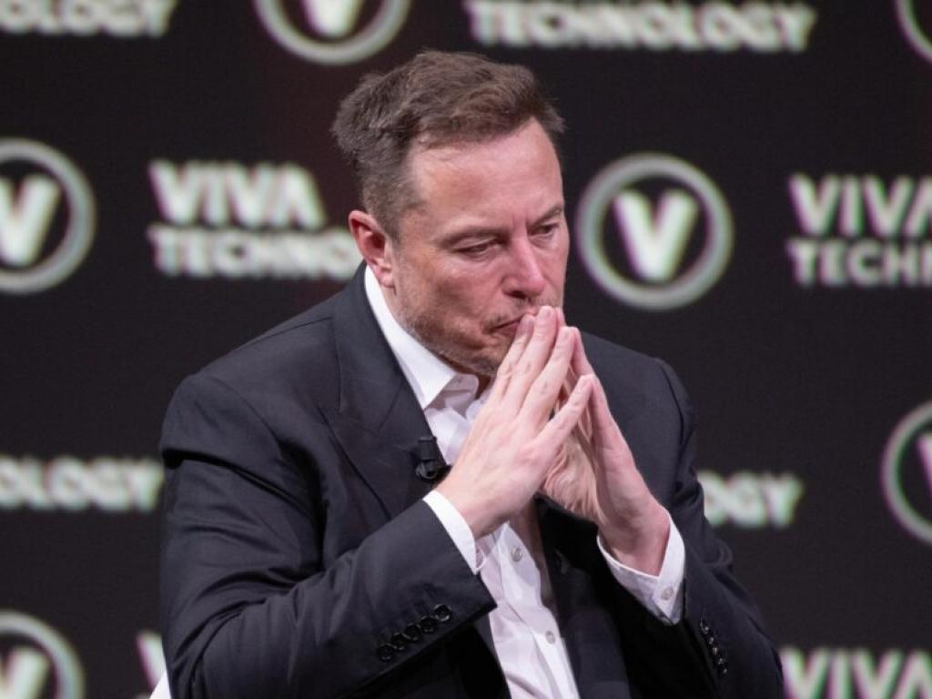  elon-musk-thinks-microsoft-co-founder-bill-gates-should-close-out-crazy-tesla-short-position 
