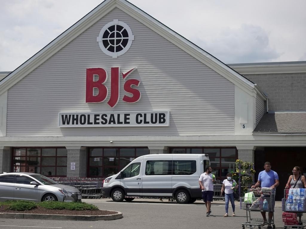  bjs-wholesale-club-intuit-and-3-stocks-to-watch-heading-into-friday 