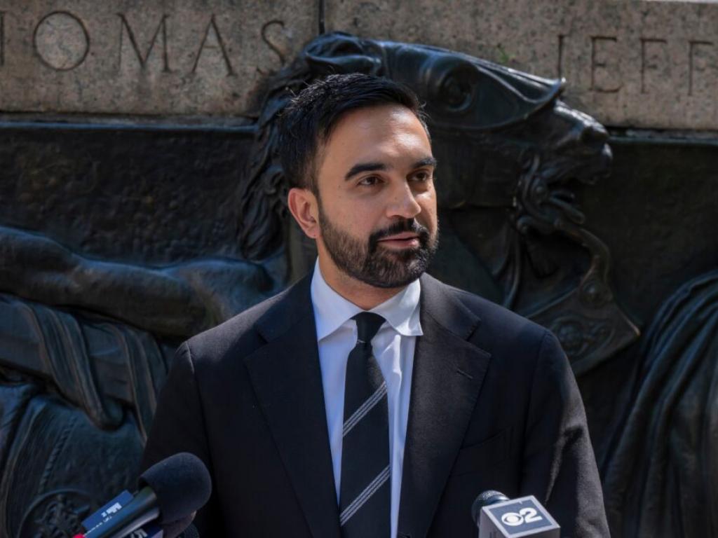  trump-softens-tone-after-very-productive-meeting-with-nyc-mayor-elect-zohran-mamdani-on-affordability-crisis 