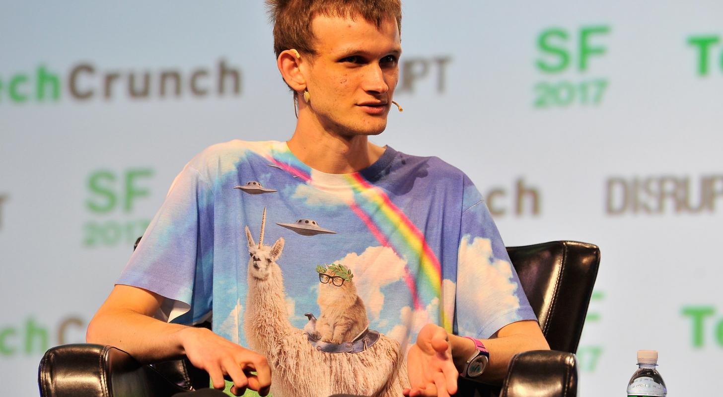 Ethereum Creator Vitalik Buterin Urges Elon Musk To Support ‘Non-Intrusive’ Anti-COVID Tech