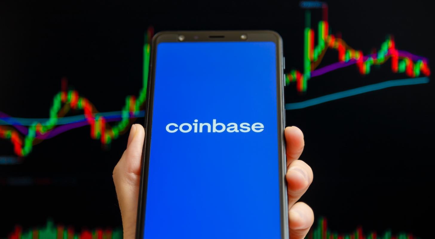 Coinbase Lawsuit Picks Up Steam With Investors Invited To File A Lead Plantiff Motion Against the Crypto Exchange