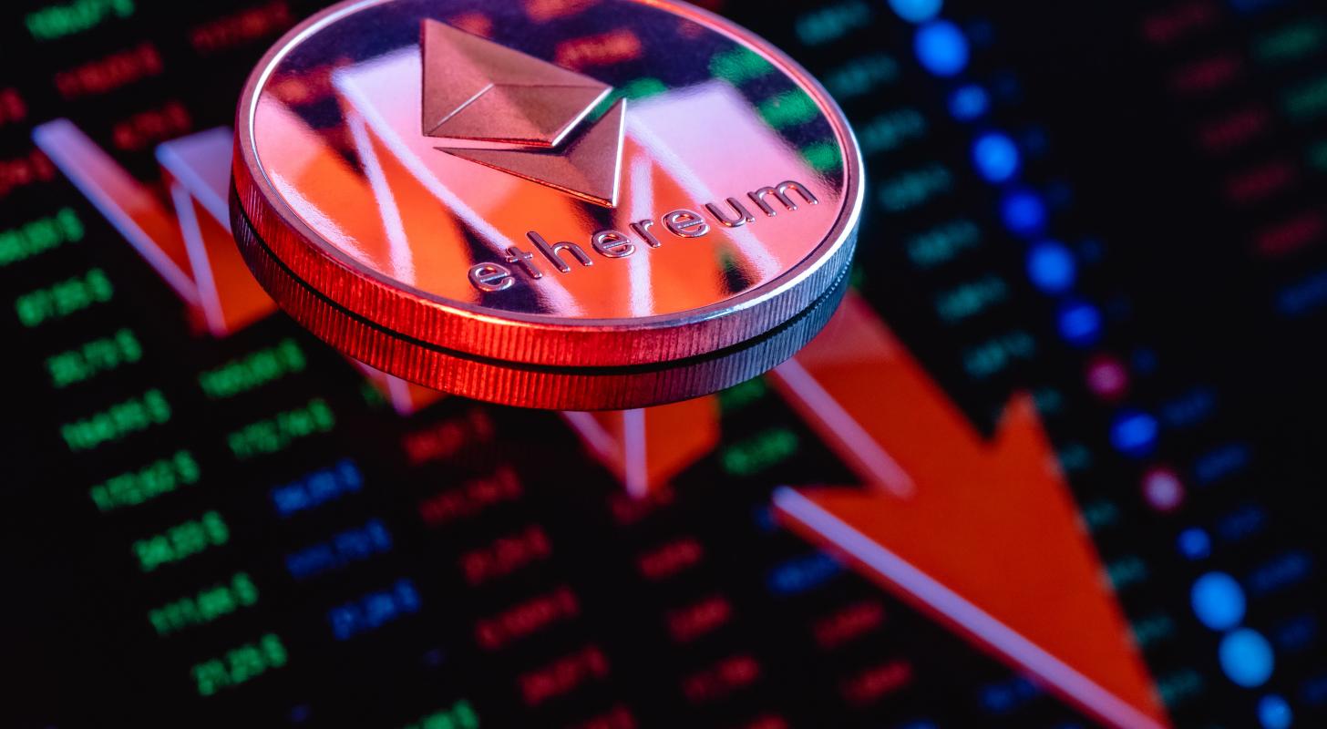 Bitcoin, Dogecoin Plunge, Ethereum Worst Hit After Fed Rate Hike — But, Is There A Silver Lining?