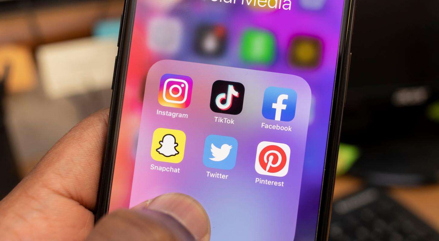 Meta, Snap, TikTok, Pinterest, Twitter All Saw Engagement Improve In Q3 — But Analyst Says 1 Platform Stands Out