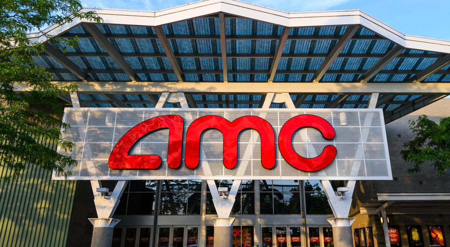 AMC Entertainment Reaches For The Treetops: Can The Retail Favorite Reclaim This Key Level?