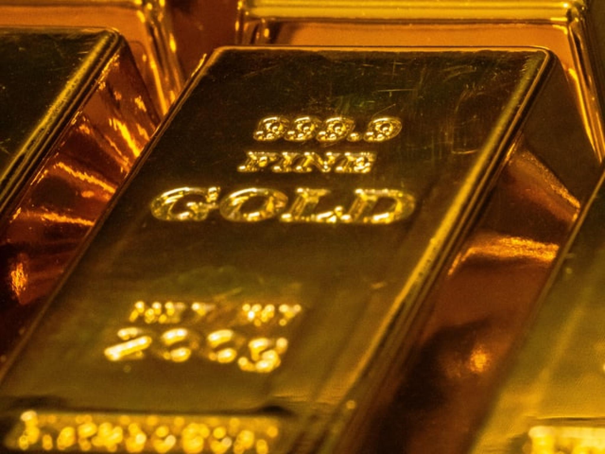  gold-over-bitcoin-3-bullish-gold-stocks-going-into-the-week 