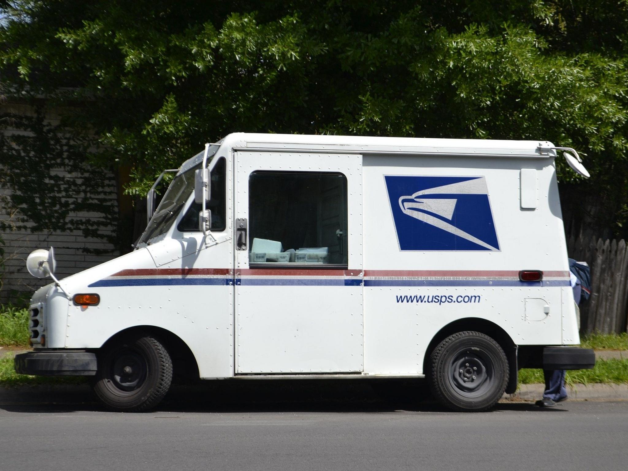  oshkosh-nabs-usps-next-generation-delivery-vehicle-contract-workhorse-stock-plummets 