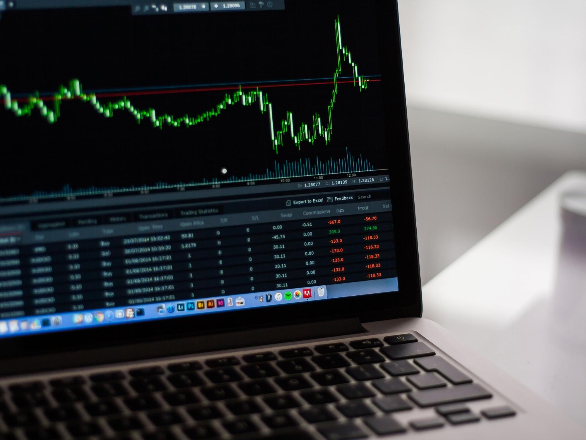  roundhill-brings-carlisles-acquirers-fund-into-etf-fold 