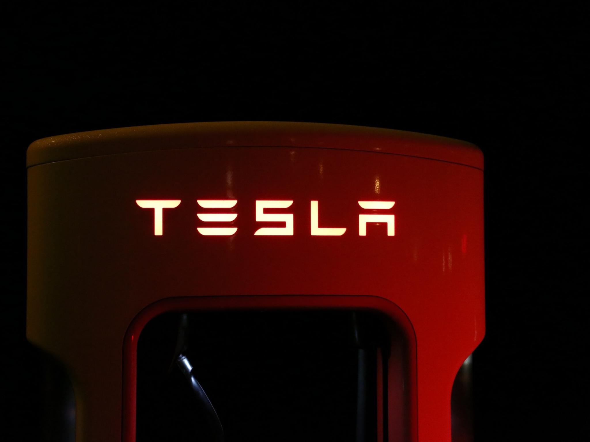  tesla-earnings-record-q2-deliveries-but-bitcoin-slump-competition-concerns-and-chip-shortages 