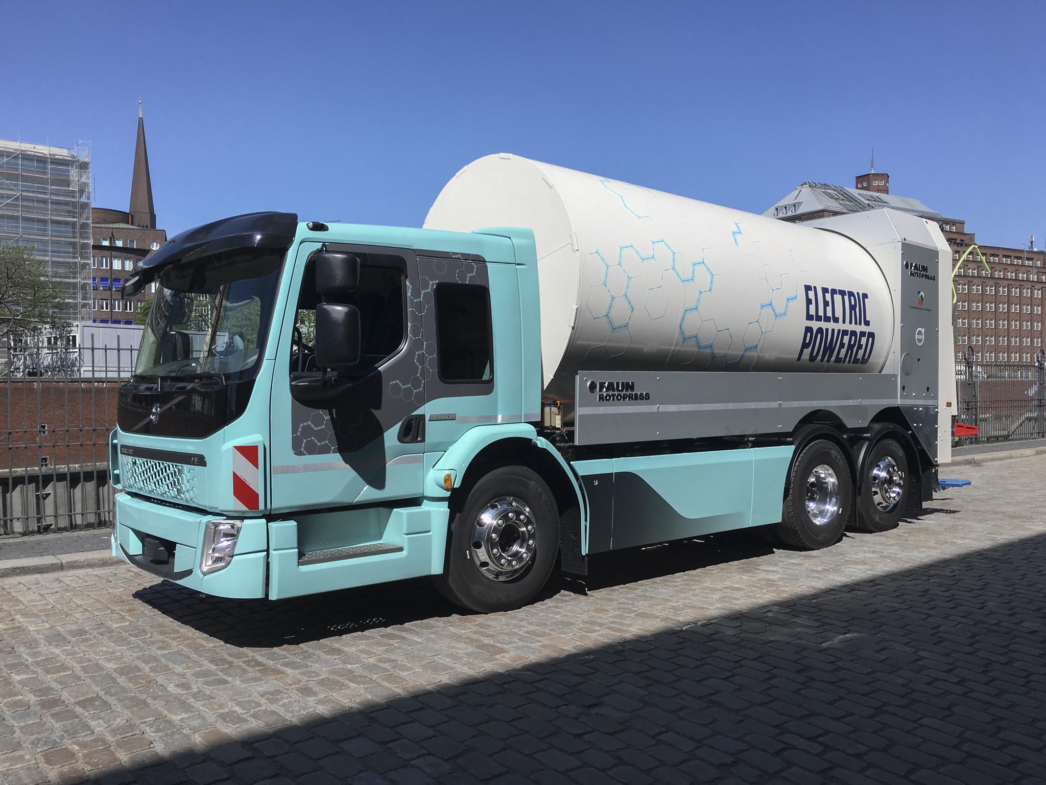  volvo-to-manufacture-fully-electric-heavy-duty-truck-in-2022-ft 