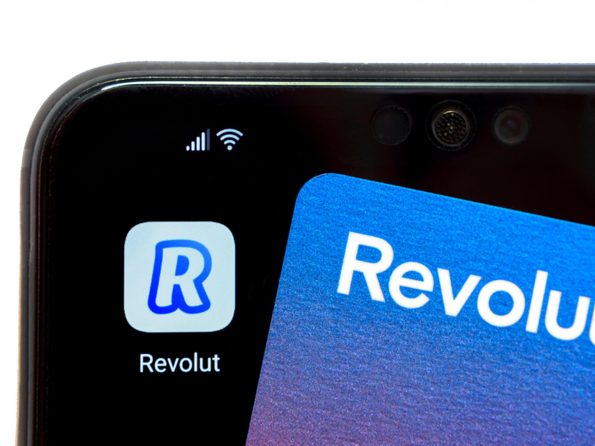  revolut-launches-crypto-staking-soft-launch-begins-in-uk-and-eea-report 