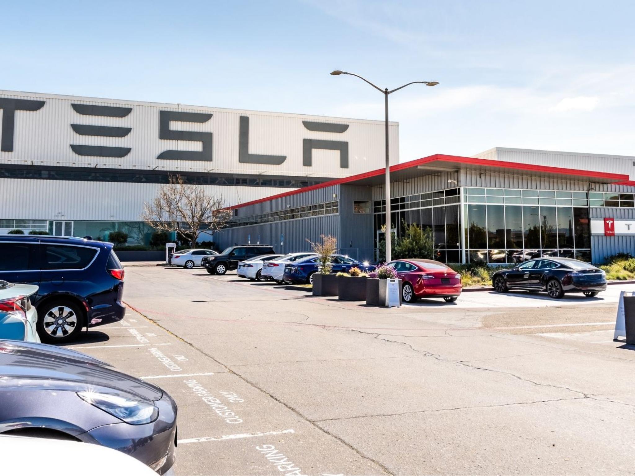  tesla-investor-ross-gerber-reconciles-with-board-ahead-of-investor-day-withdraws-nomination 