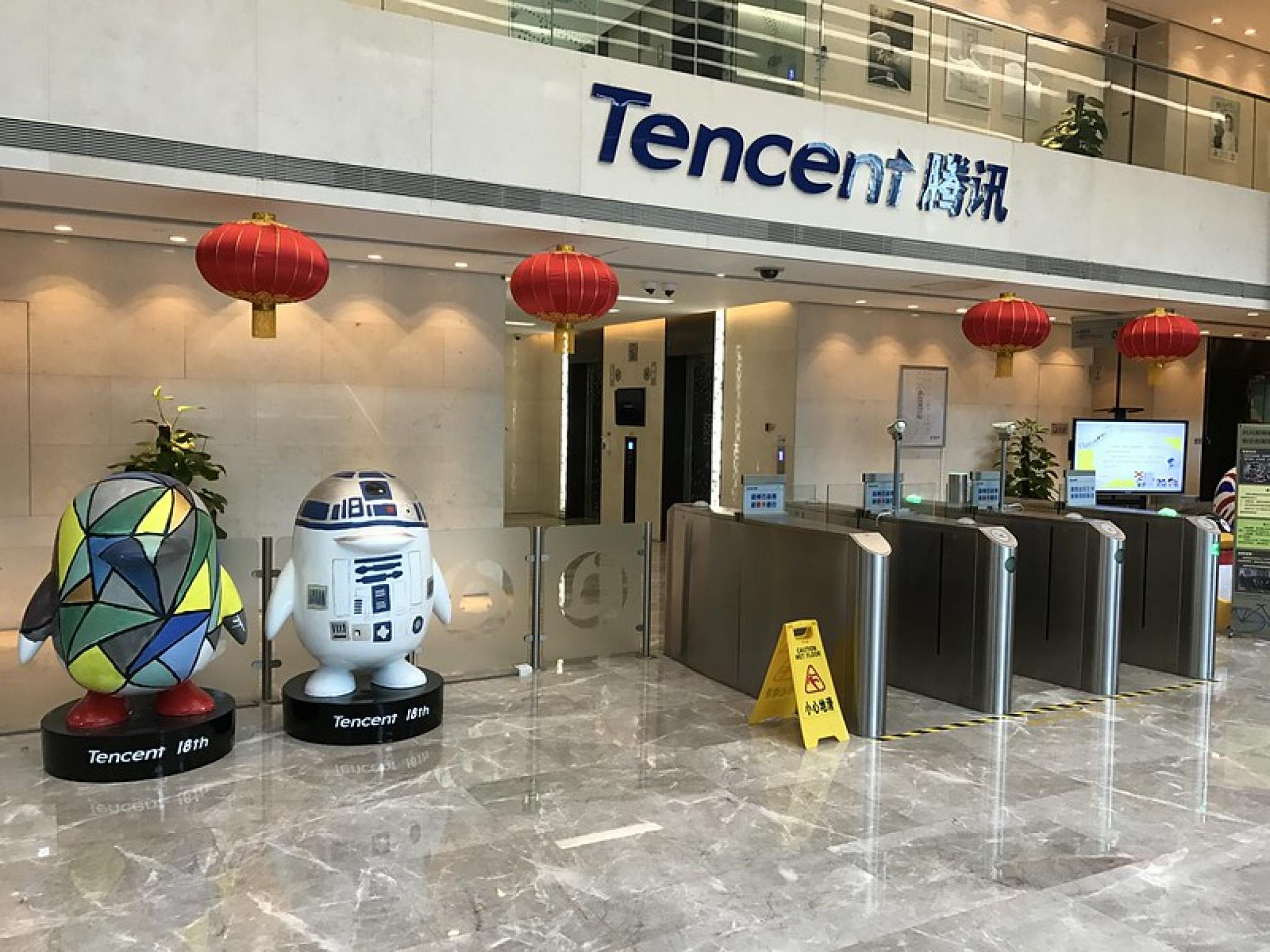  tencent-suffers-heavy-losses-on-news-of-largest-shareholders-stock-sale 