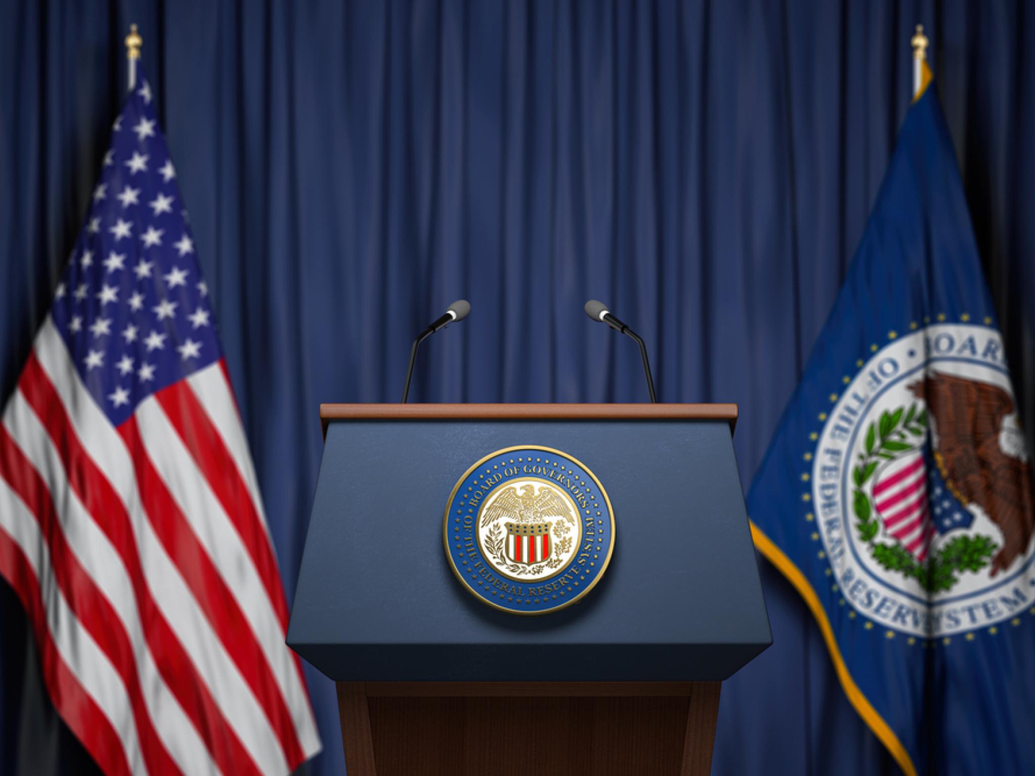  nasdaq-sp-500-extend-losses-as-traders-reassess-fed-rate-path-analyst-says-dont-expect-good-news-this-earnings-season 