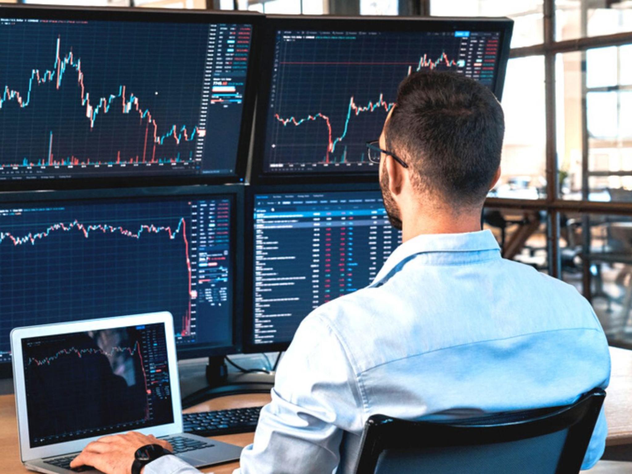  ibm-utilities-and-this-treasury-etf-cnbcs-final-trades 