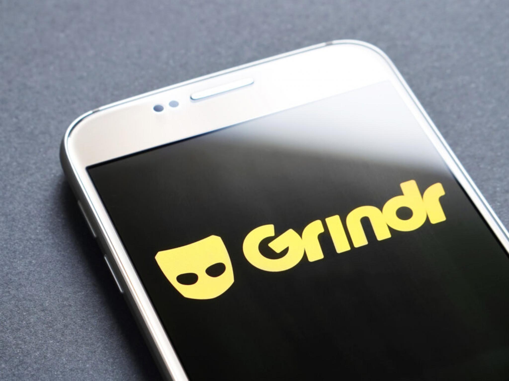  grindr-turns-to-artificial-intelligence-to-help-users-network-and-date 
